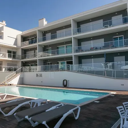 Oceanview Dreamer's Delight Apartment Nazaré